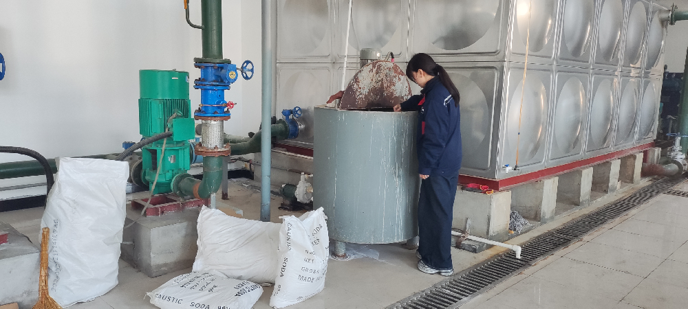 天水開(kāi)盛供熱公司全面啟動(dòng)一級(jí)管網(wǎng)注水工作